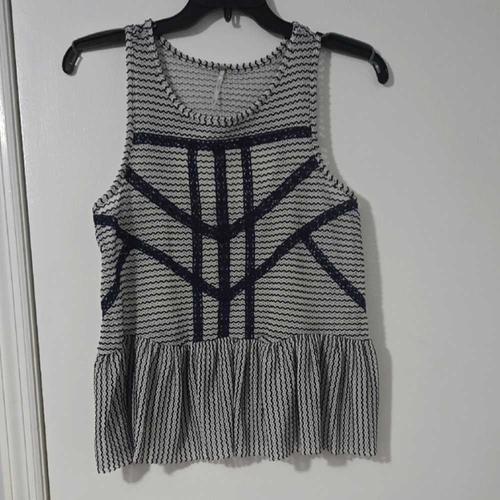 Navy and White Patterned Sleeveless Top